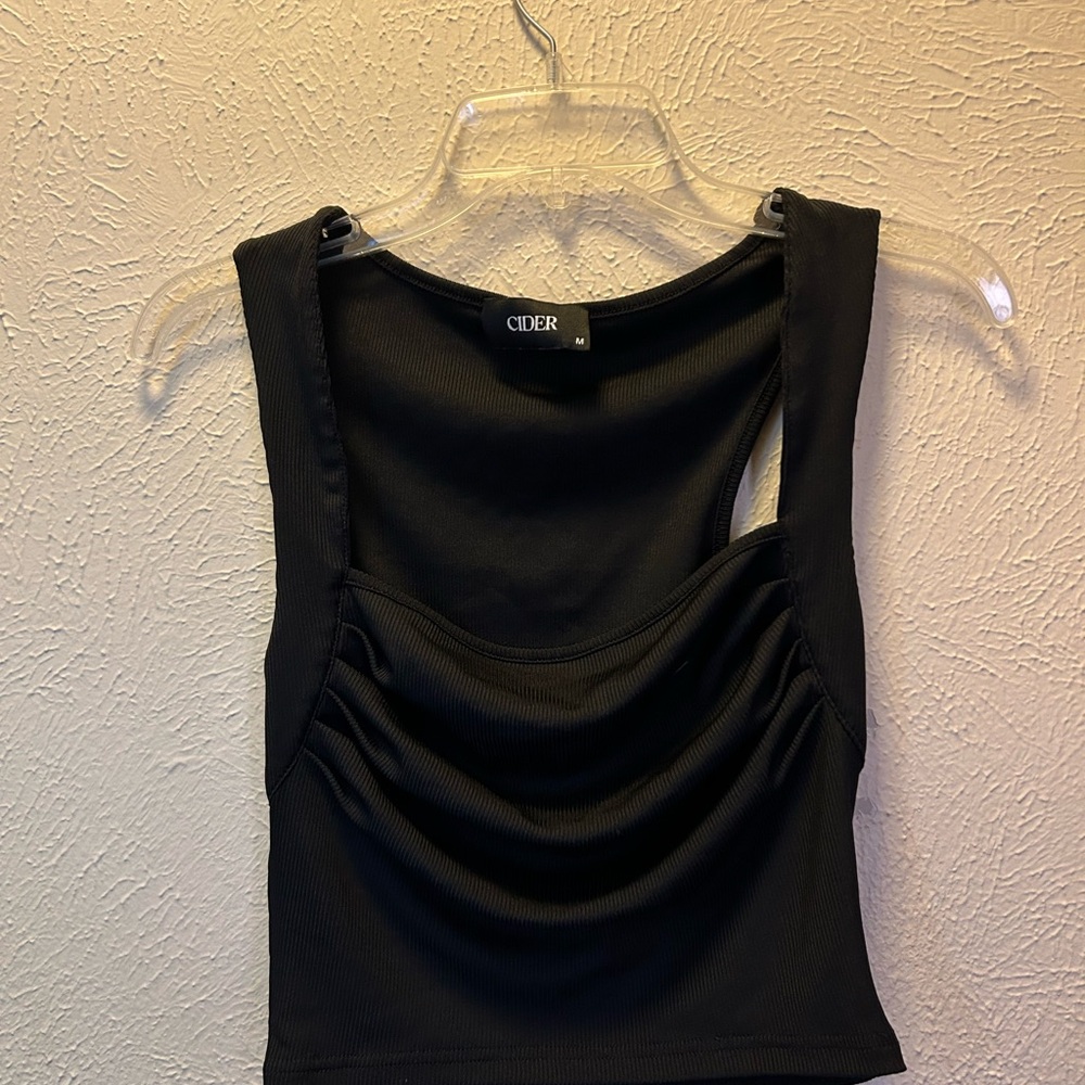 Cider Elegant Black Tank Top